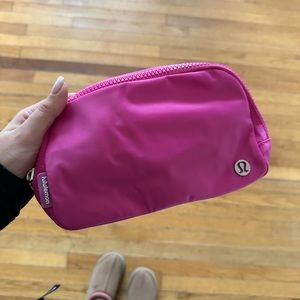 💗 LULULEMON SONIC PINK BELT BAG 💗